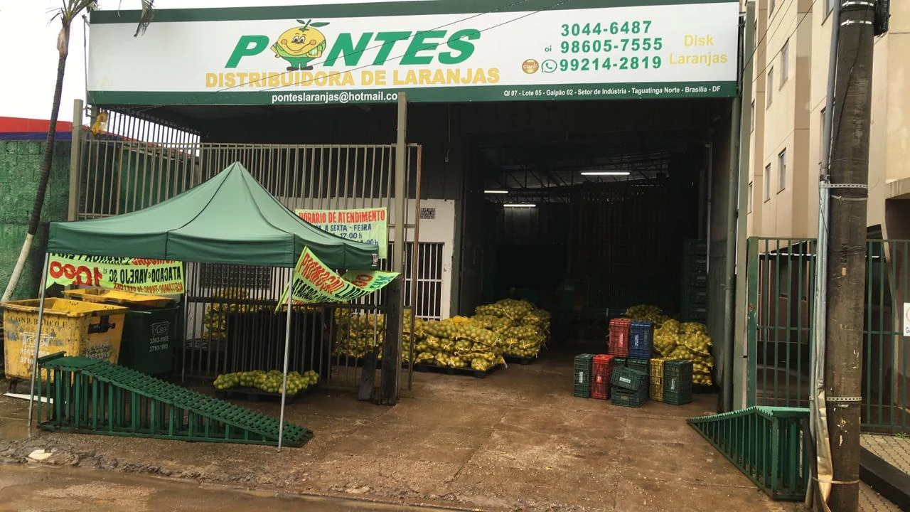 Fachada da Pontes Laranjas